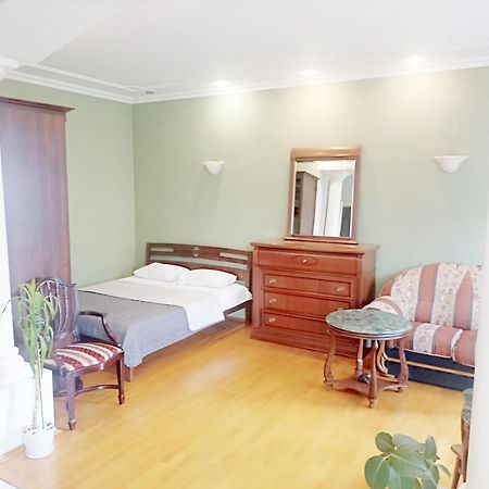 Ferienwohnung Центр Печерск Метро Зверинецкая, Печерская Kiew Exterior foto